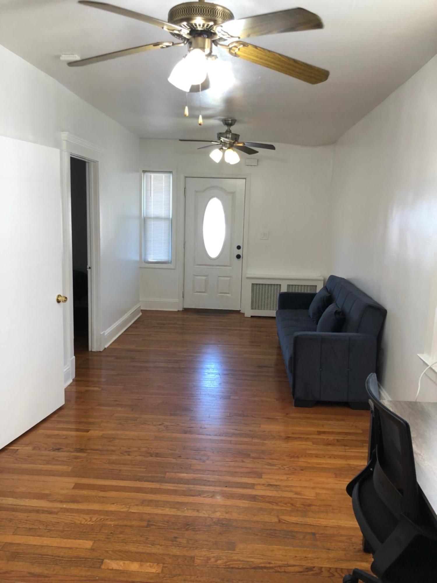 Private 2 Bedroom And 1 Bathroom House In A Quiet Area And Convenient To Nyc Bus And Train بيرث أمبوي المظهر الخارجي الصورة